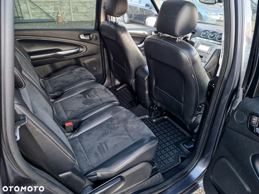 Ford S-Max 2.0 Titanium - 22