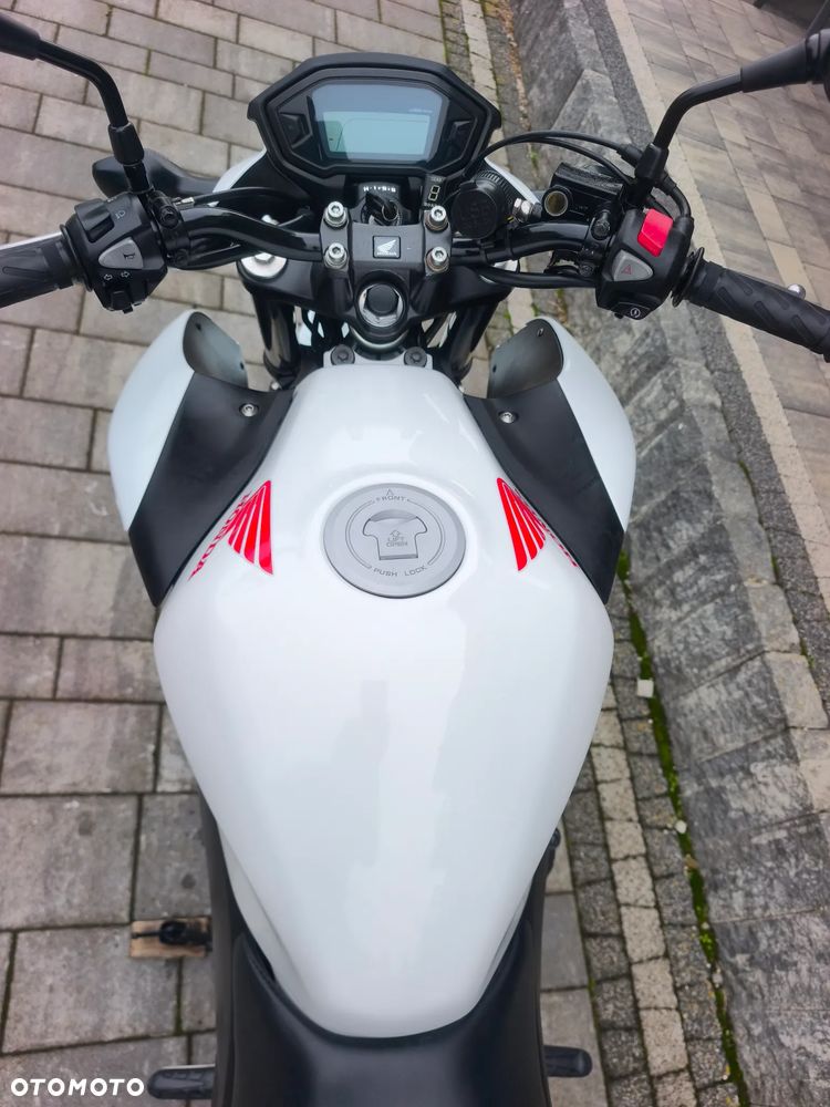Honda CB - 21