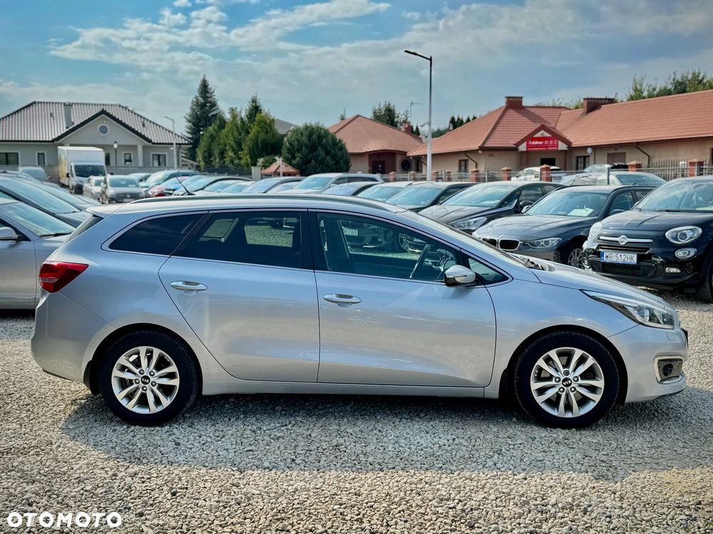 Kia Ceed 1.6 GDI DCT Platinum Edition - 12