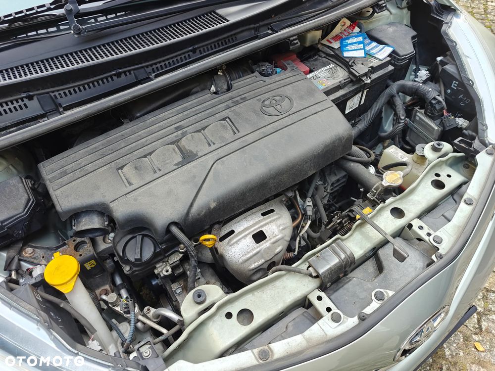 Toyota Yaris 1.33 Prestige - 6