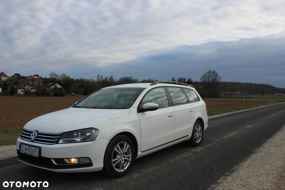 Volkswagen Passat - 11