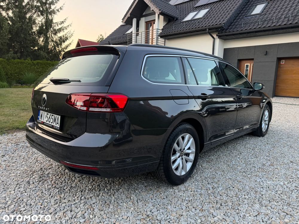 Volkswagen Passat Variant 2.0 TDI EVO Business DSG - 3