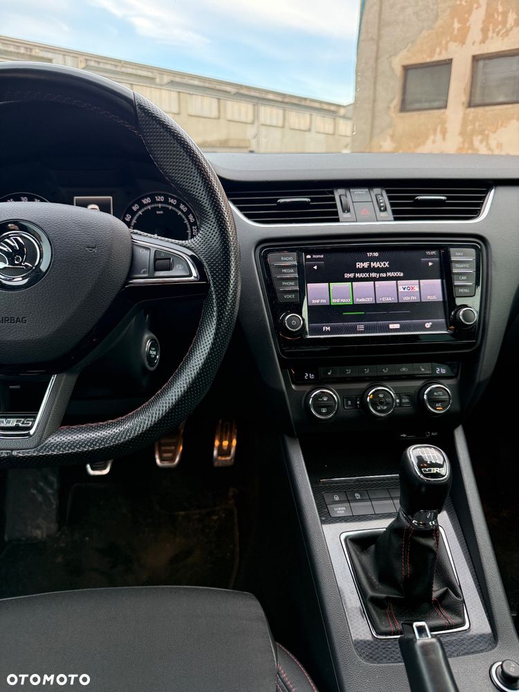 Skoda Octavia 2.0 TDI RS - 10
