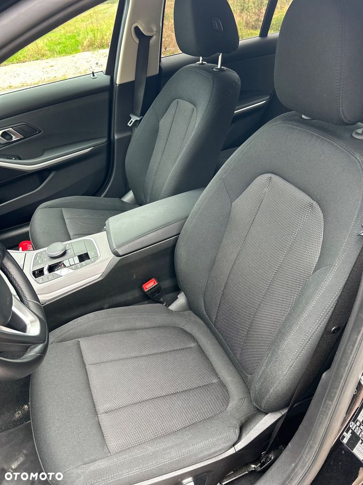 BMW Seria 3 320d mHEV sport - 22