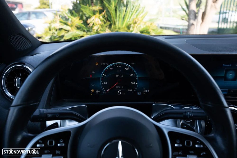 Mercedes-Benz GLB 180 d Progressive - 10