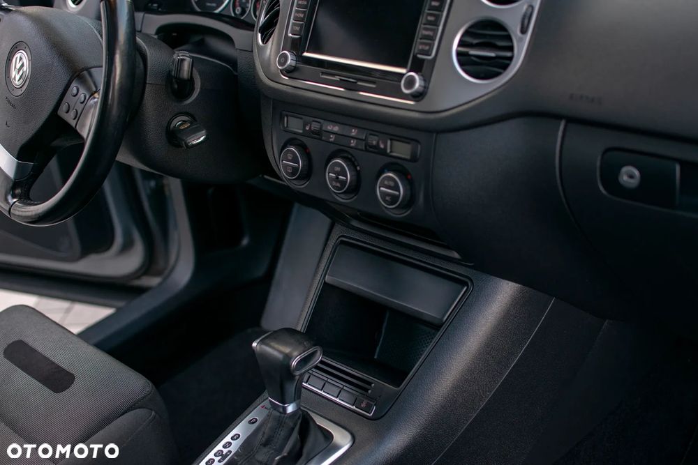 Volkswagen Tiguan - 24