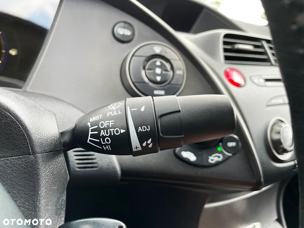 Honda Civic 1.8 GT Special Edition - 38