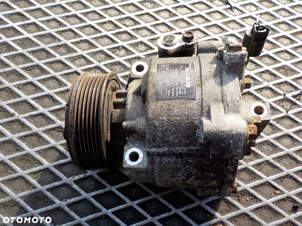 MITSUBISHI LANCER SPRĘŻARKA KLIMATYZACJI 7813A428 - 1