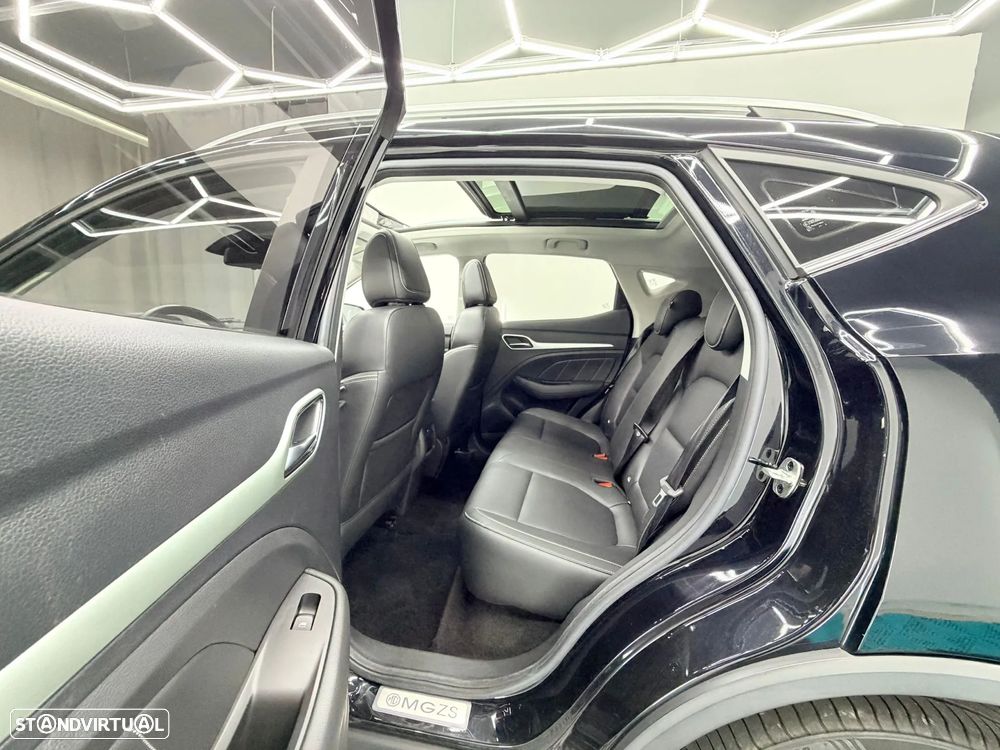 MG ZS EV 50.3 kWh Luxury - 10