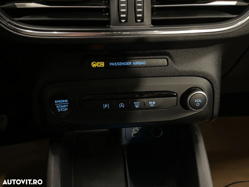Ford Focus 1.0 EcoBoost Titanium - 26
