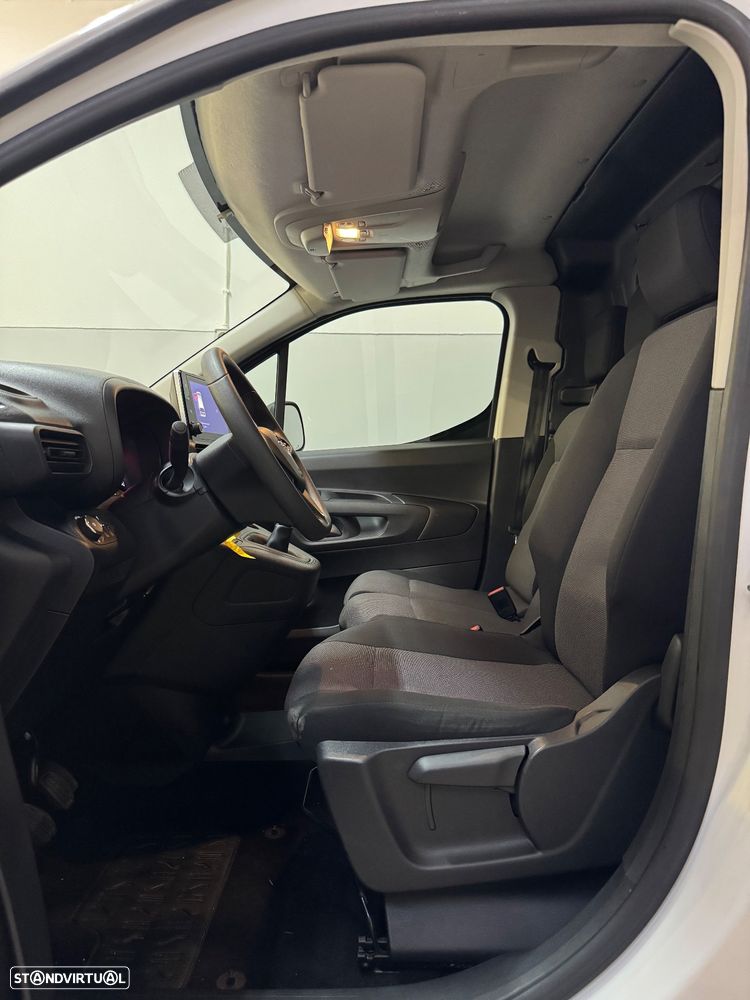 Opel COMBO LONGA/ 2022/ NACIONAL/IVA DEDUTIVEL - 9