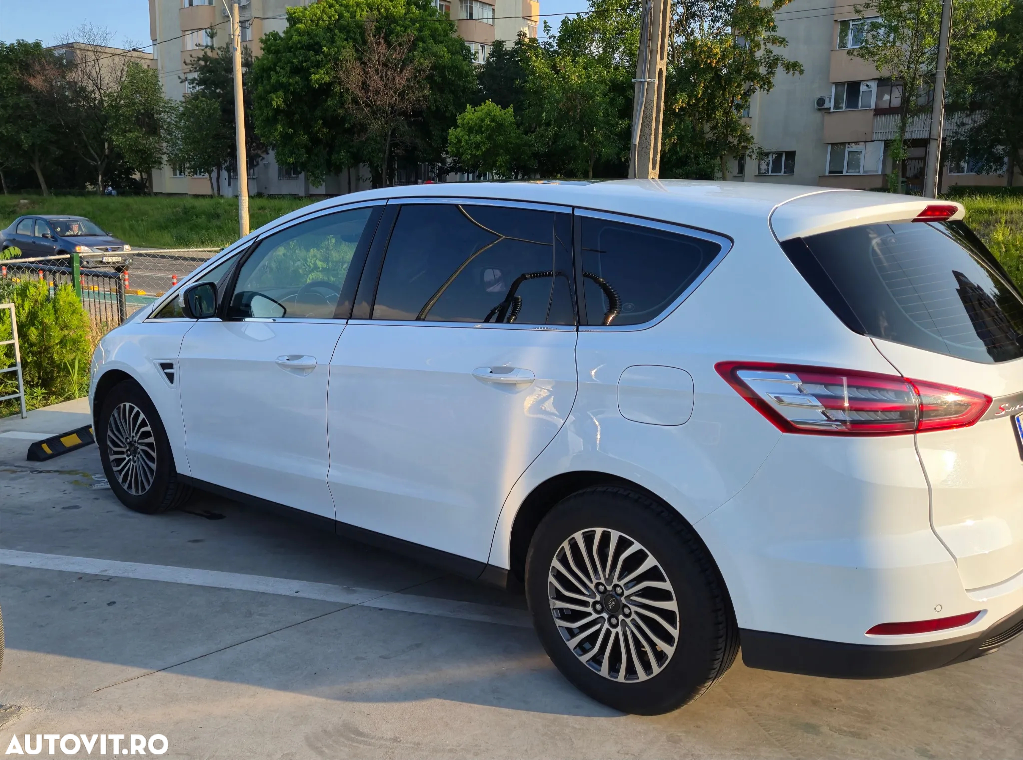 Ford S-Max 2.0 TDCi Titanium - 4