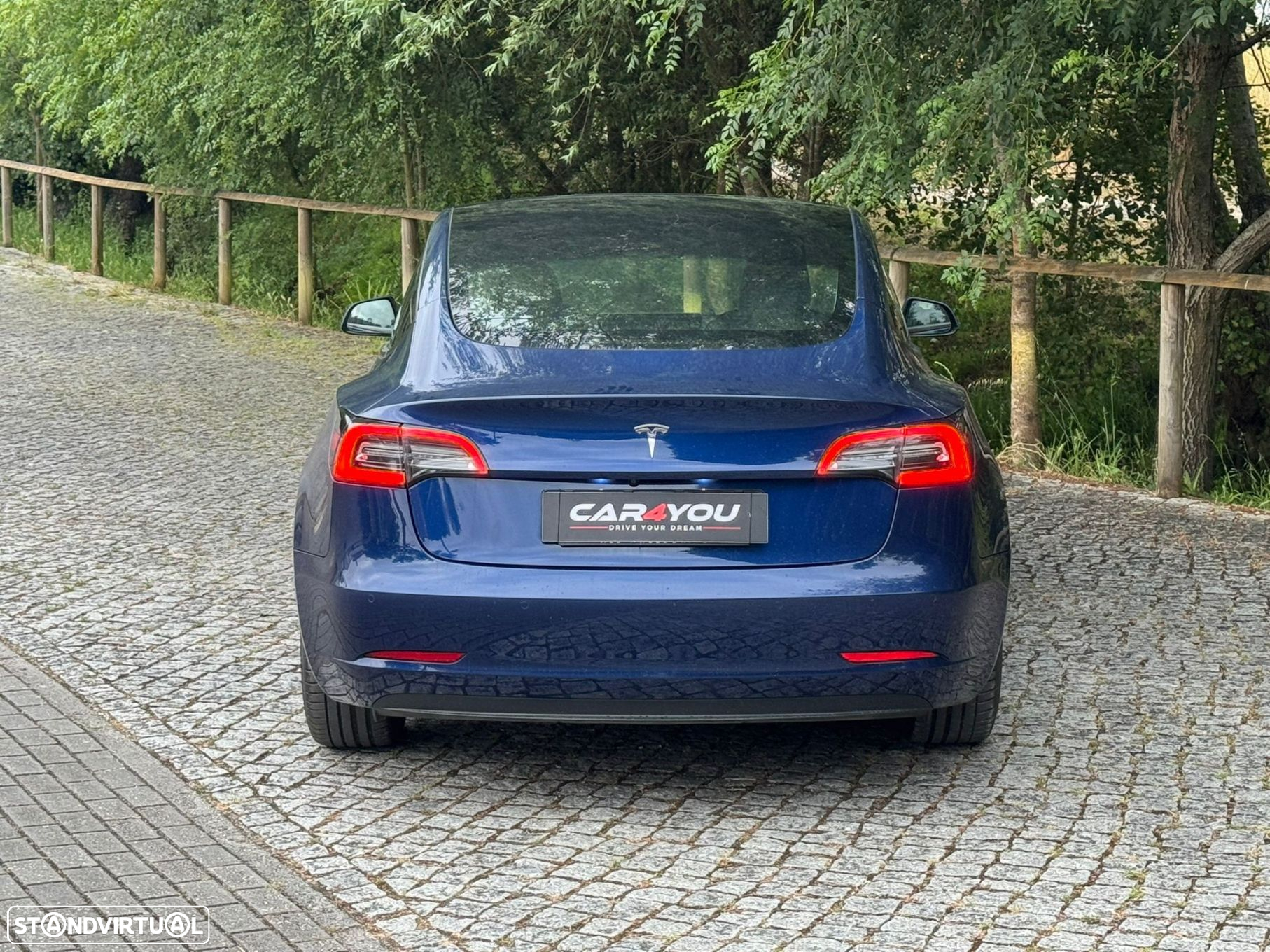 Tesla Model 3 Standard Range Plus RWD - 4