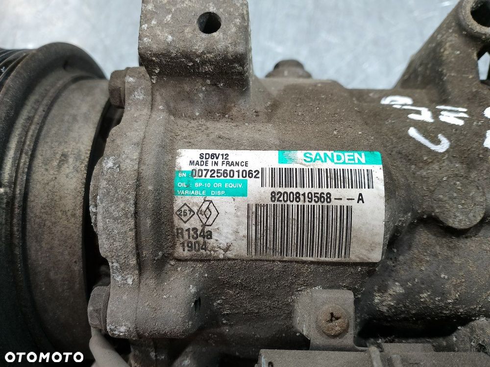 POMPA, SPRĘŻARKA KLIMATYZACJI RENAULT CLIO III 8200819568A 1.2 - 6
