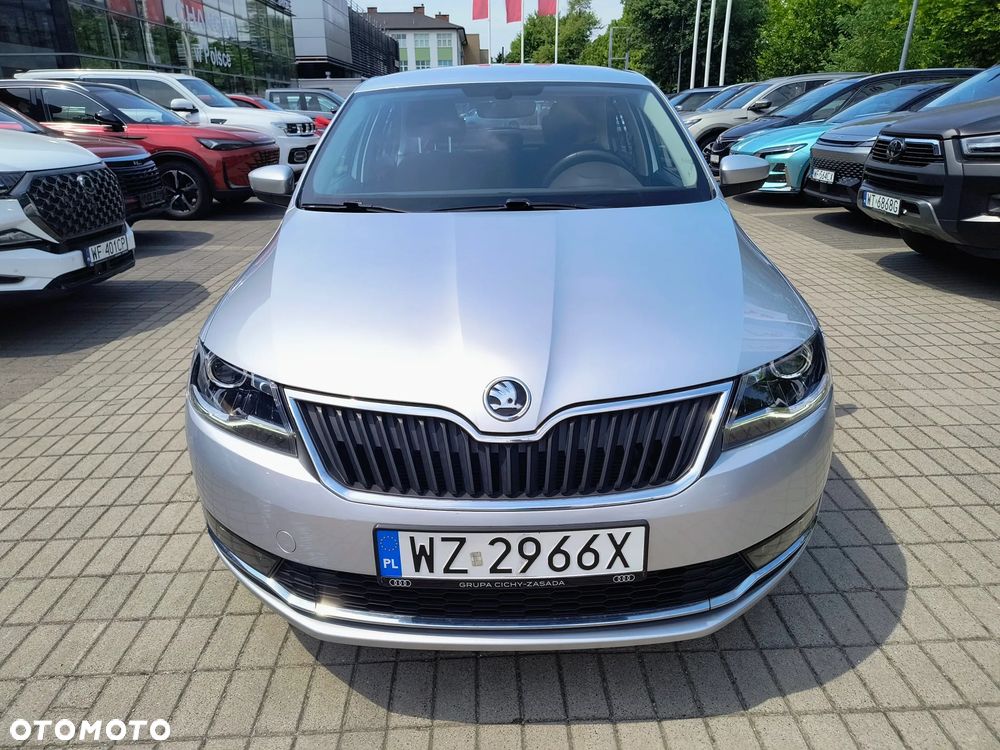 Skoda RAPID - 10