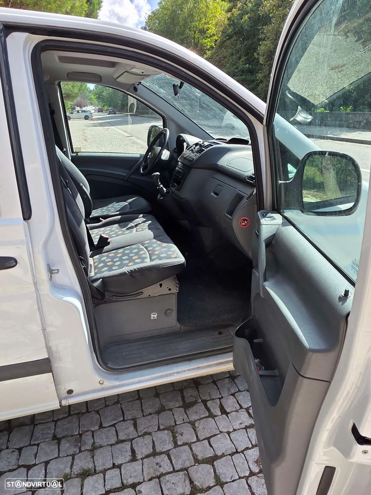 Mercedes-Benz Vito 109 CDi/32 9L Compacto - 22