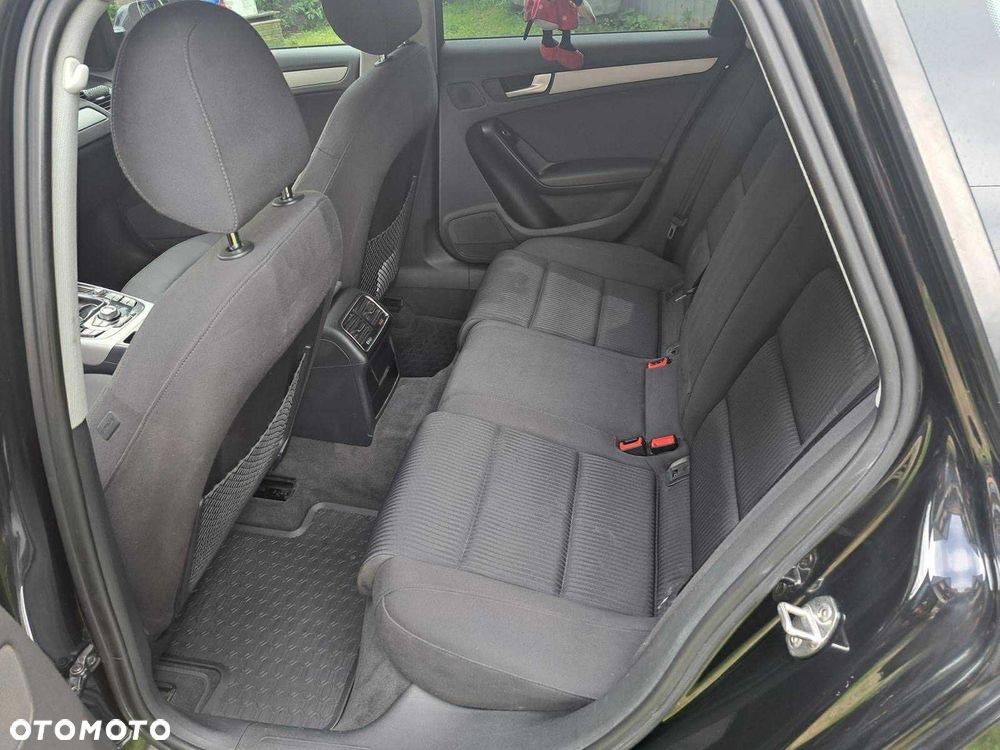 Audi A4 Avant 2.0 TDI - 10