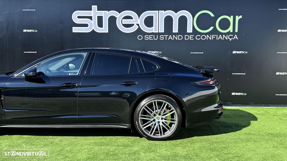 Porsche Panamera 4 E-Hybrid Platinum Edition - 4