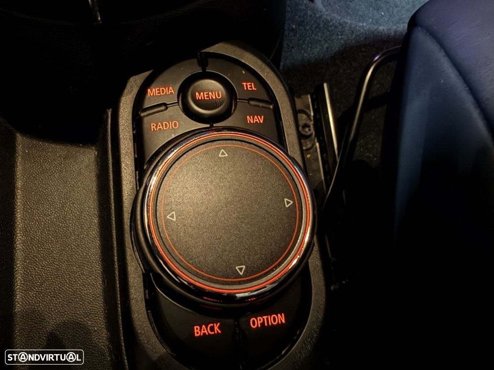 MINI 3 Portas Cooper Sport Edition - 23