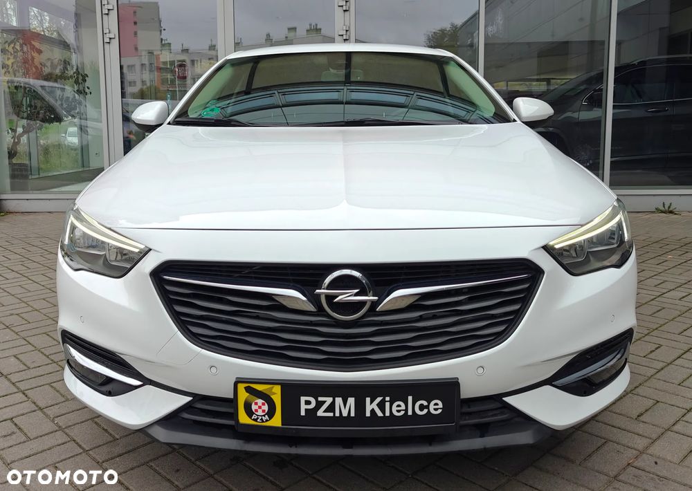 Opel Insignia - 16