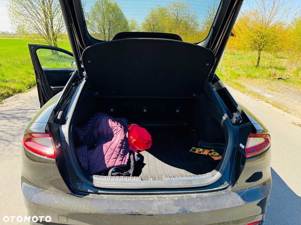 Kia Stinger 3.3 T-GDI V6 GT AWD - 14