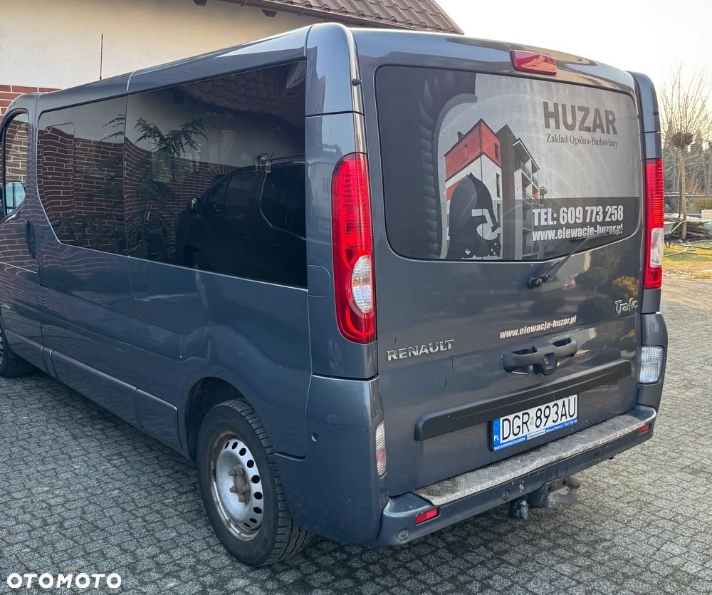 Renault Trafic Grand Passenger Black Edition - 26