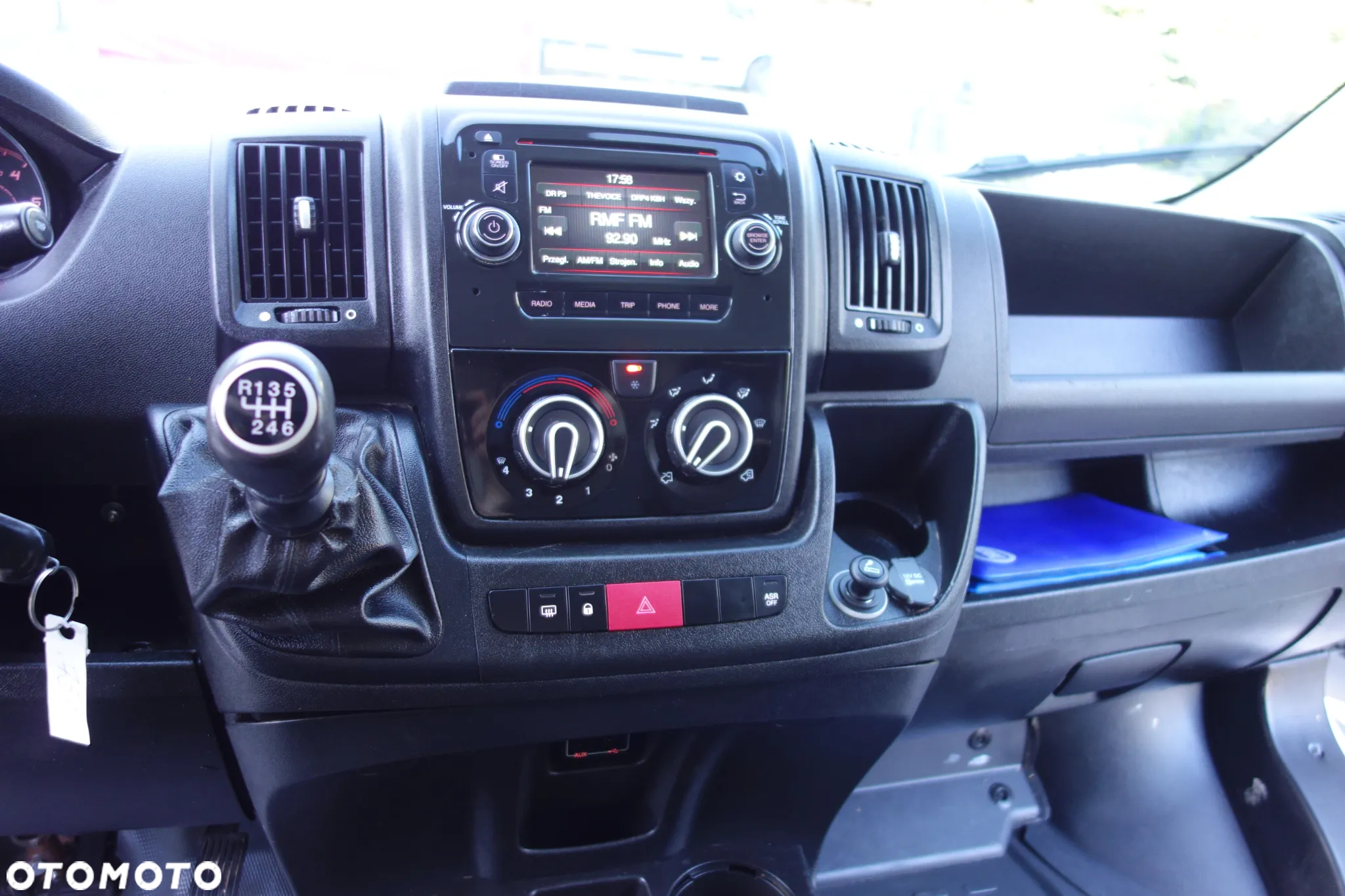 Fiat Ducato 2.3 Multi-Jet 130 KM Klima Webasto Kamera 2 x Drzwi Boczne - 28