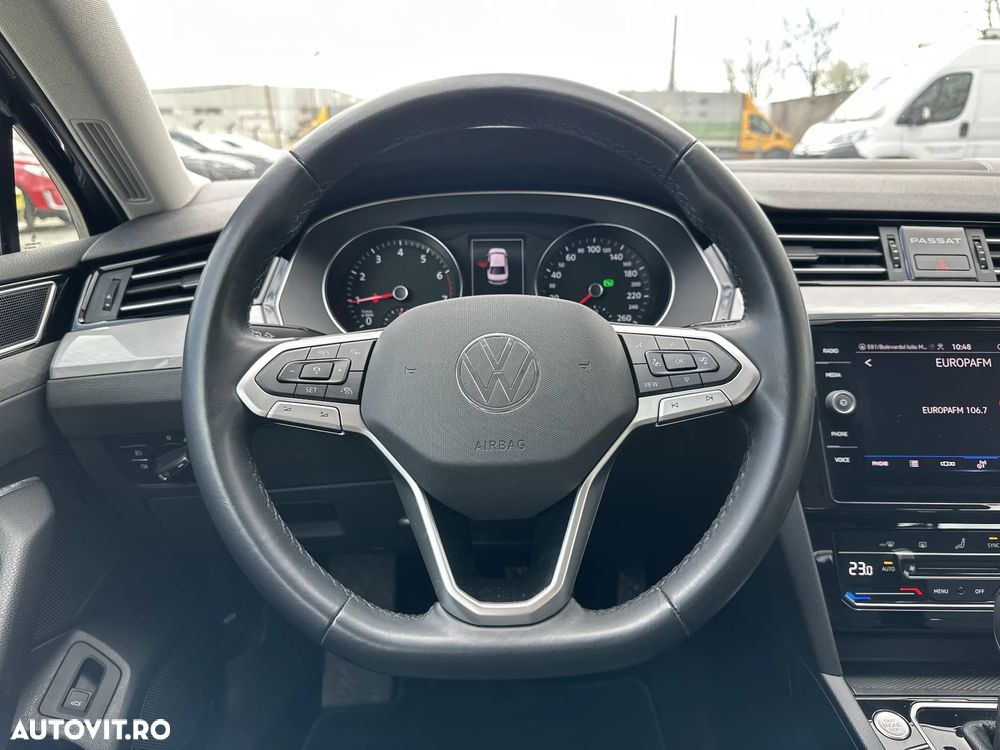 Volkswagen Passat - 16