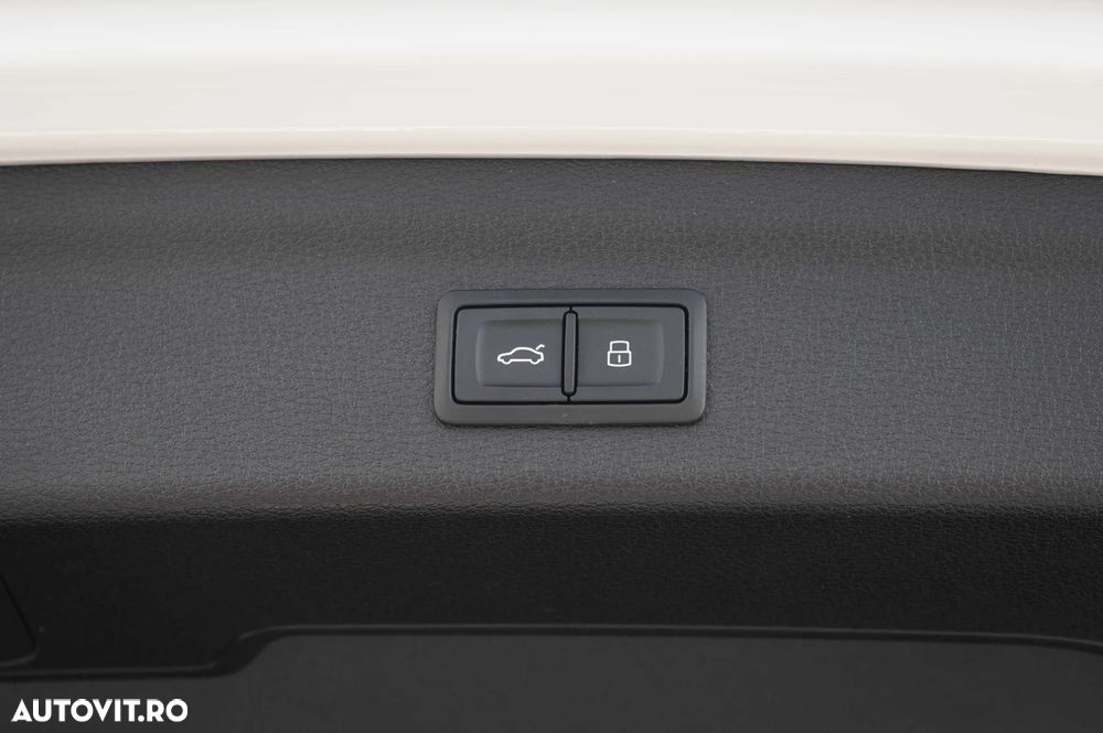 Audi Q3 2.0 35 TDI S tronic quattro Advanced - 12