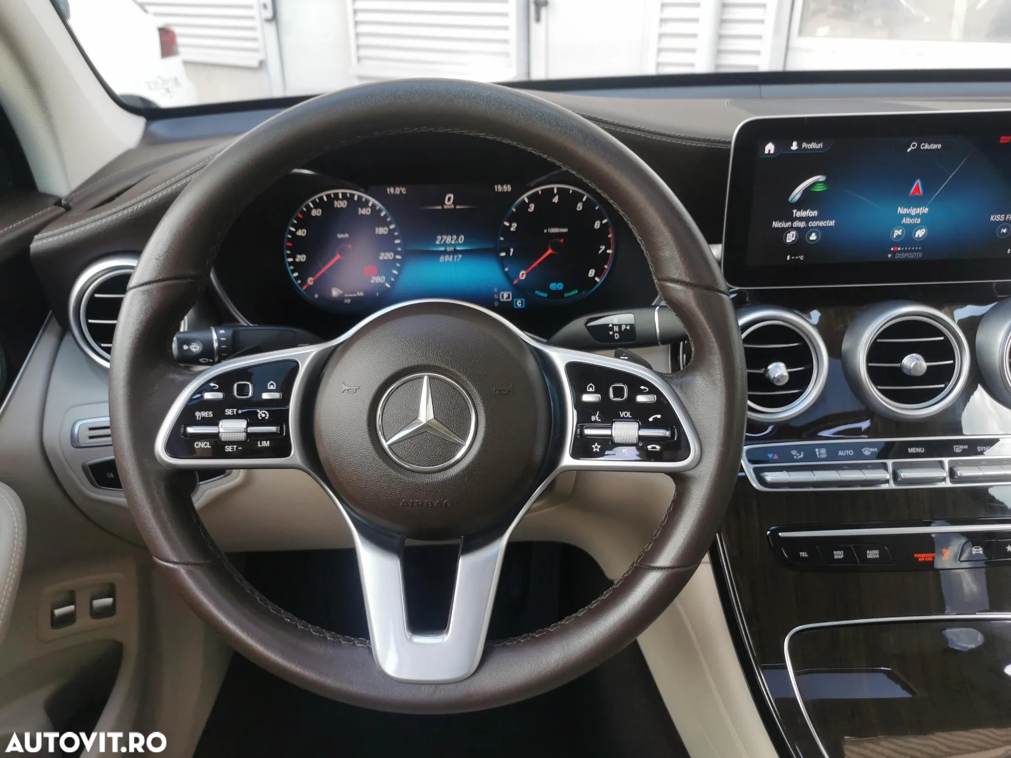 Mercedes-Benz GLC 300 4MATIC - 20