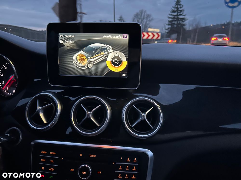 Mercedes-Benz CLA 250 4-Matic - 25