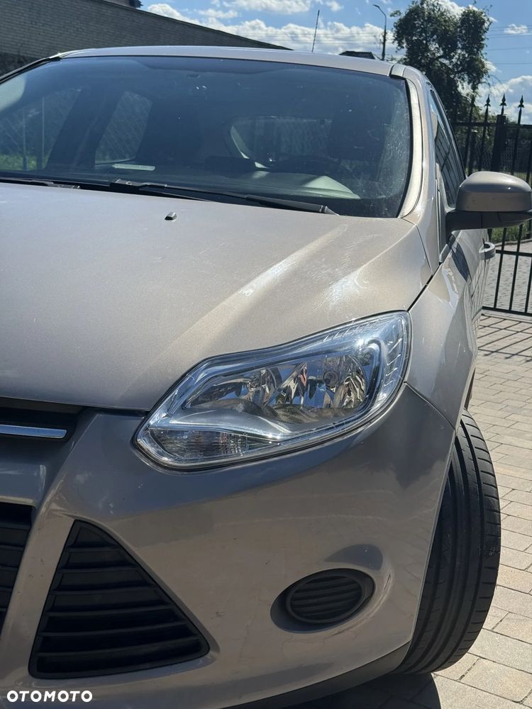 Ford Focus 1.6 Ambiente - 6