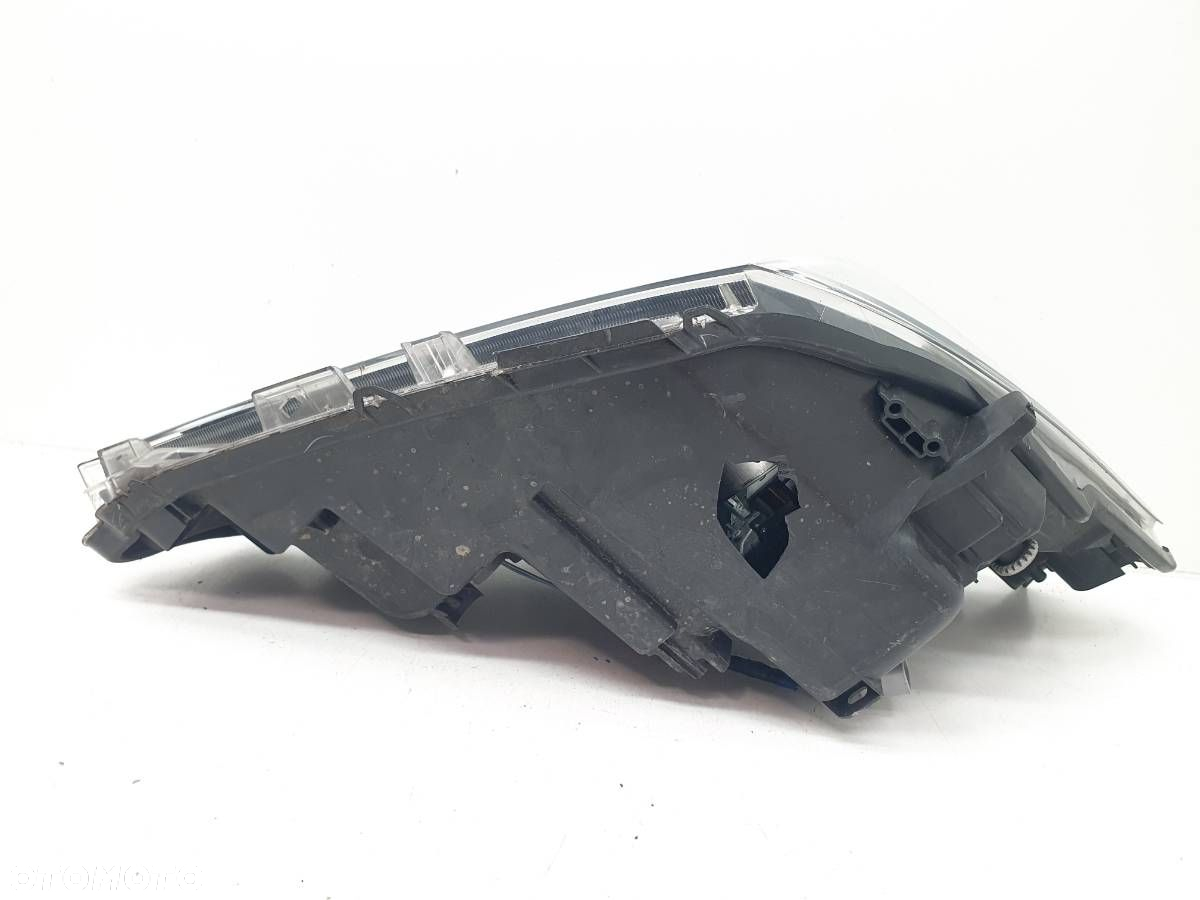 LAMPA PRZÓD LEWA SOCZEWKA EUROPA TOYOTA YARIS III LIFT 2014 - 9