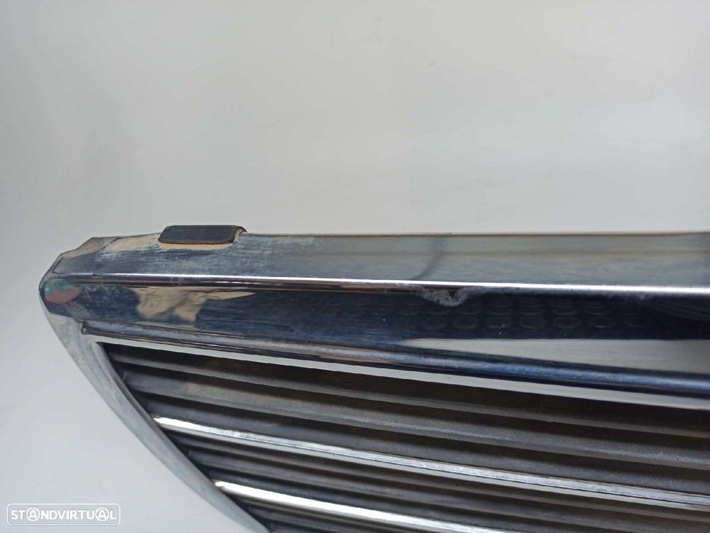 GRELHA DA FRENTE MERCEDES CLASE C (W202) BERLINA 180 (202.018) - 12