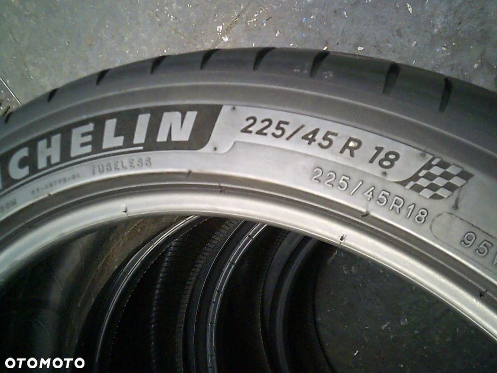 MICHELIN Pilot Sport 4 225/45R18 5,7mm 2024 - 2