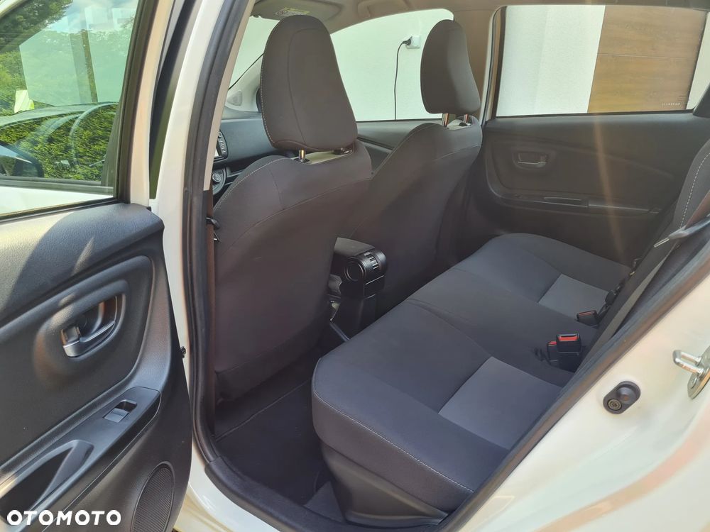 Toyota Yaris - 17