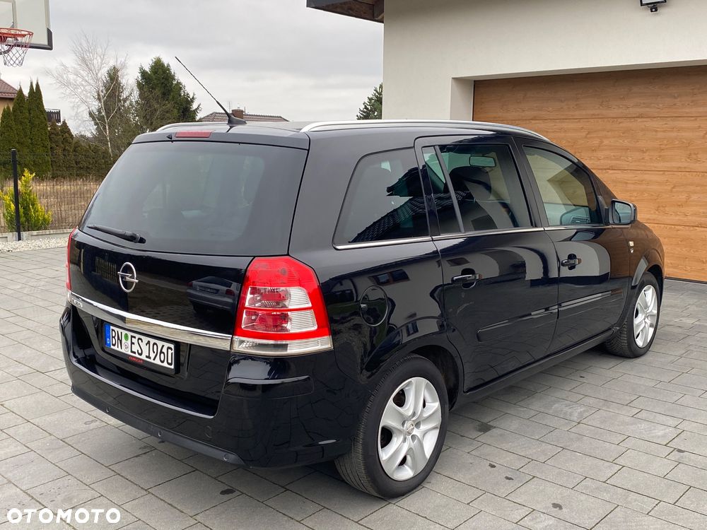 Opel Zafira 1.8 Design Edition - 20