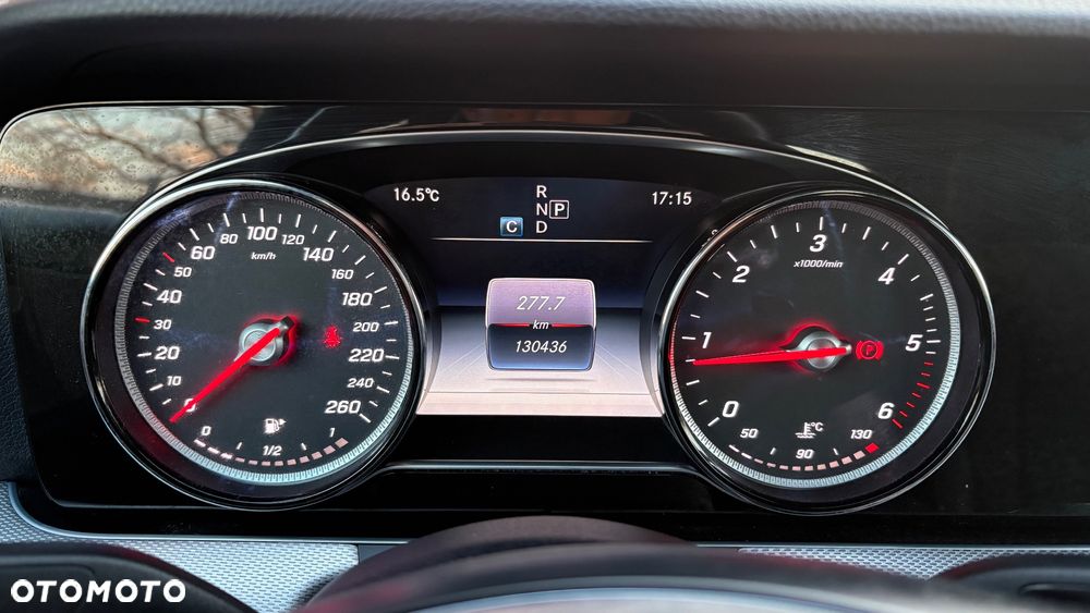 Mercedes-Benz Klasa E 220 d 9G-TRONIC - 22