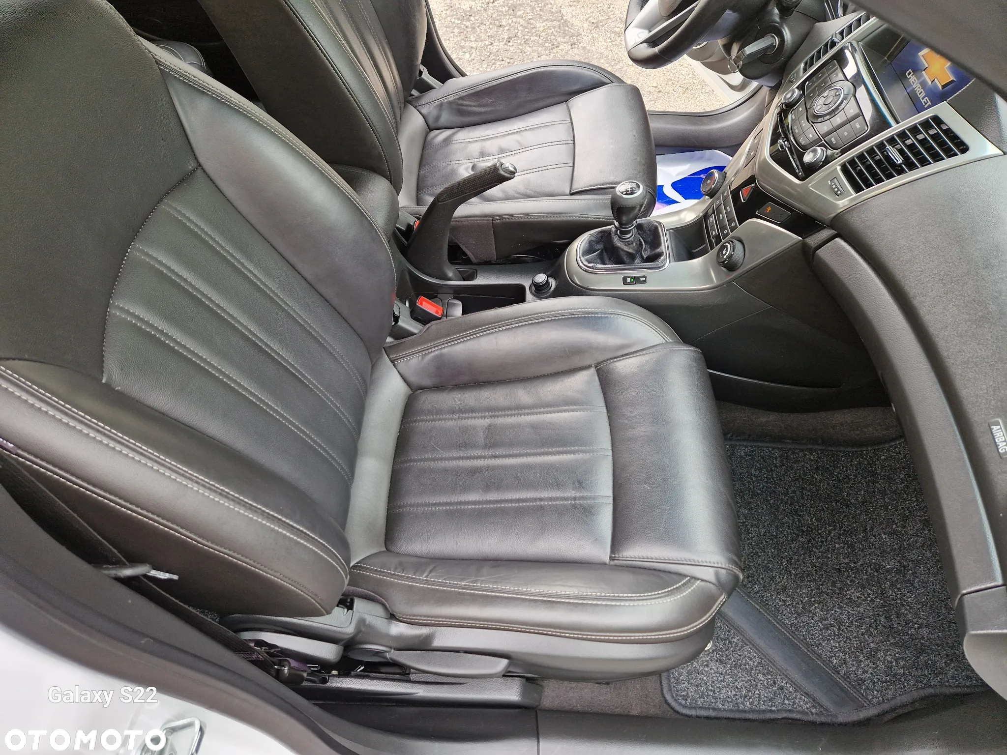 Chevrolet Cruze 1.4 T LTZ - 23