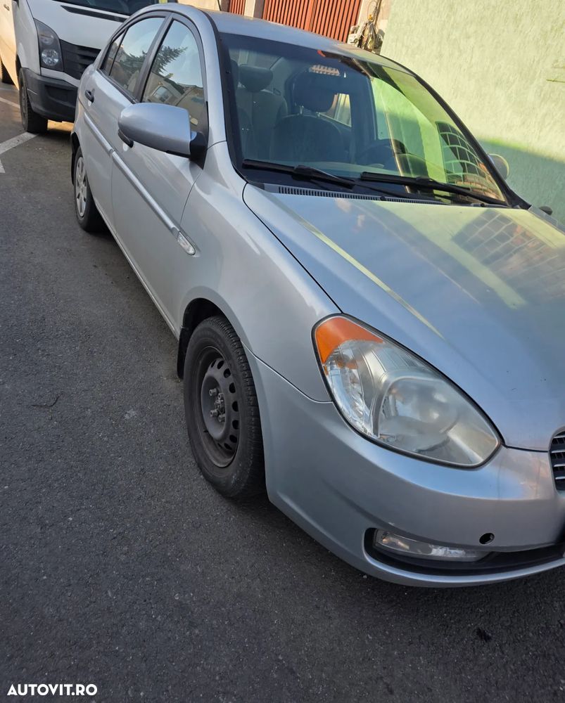 Hyundai Accent MC 1.5 CRDI GL - 2