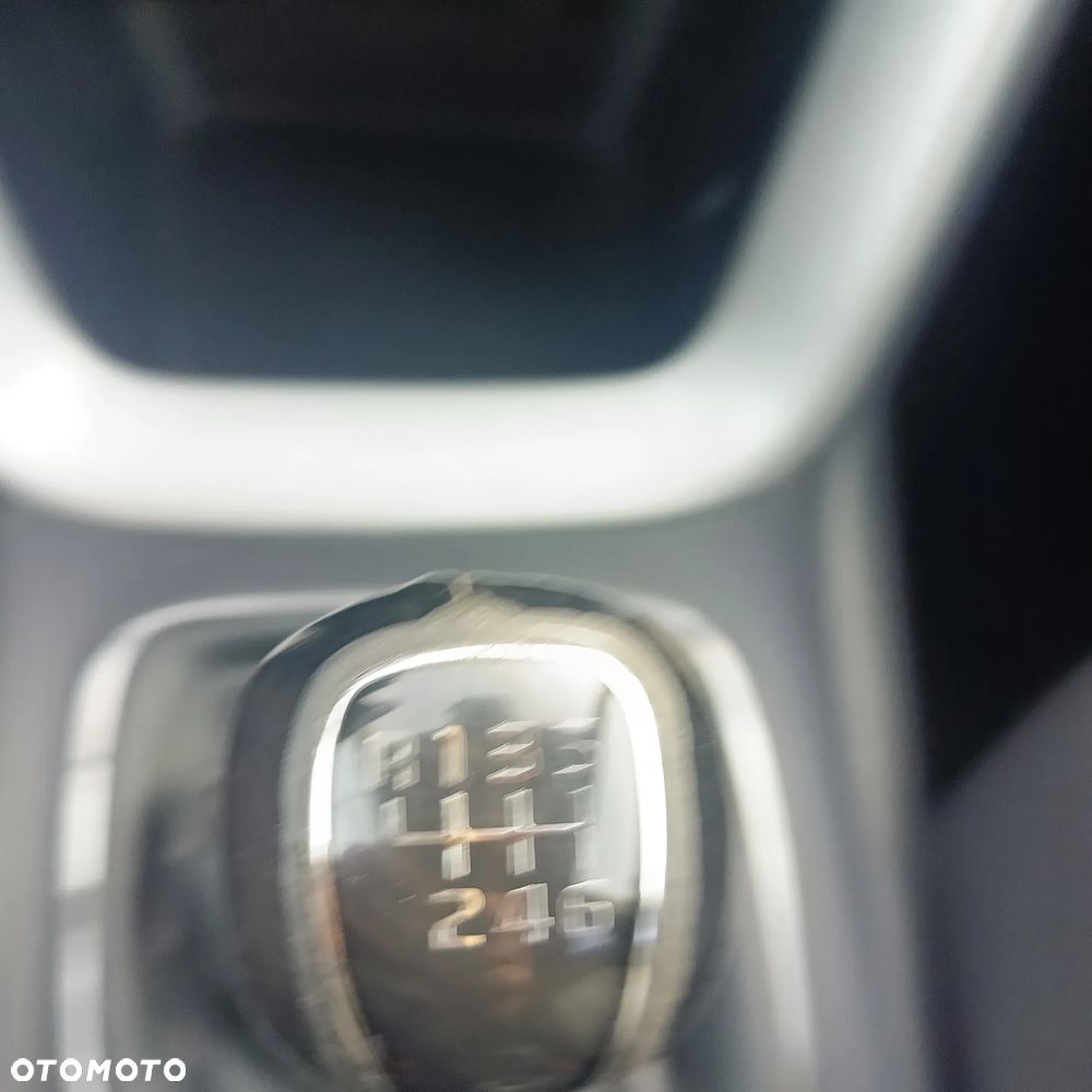 Kia Ceed 1.6 GDI Dream-Team Edition - 3