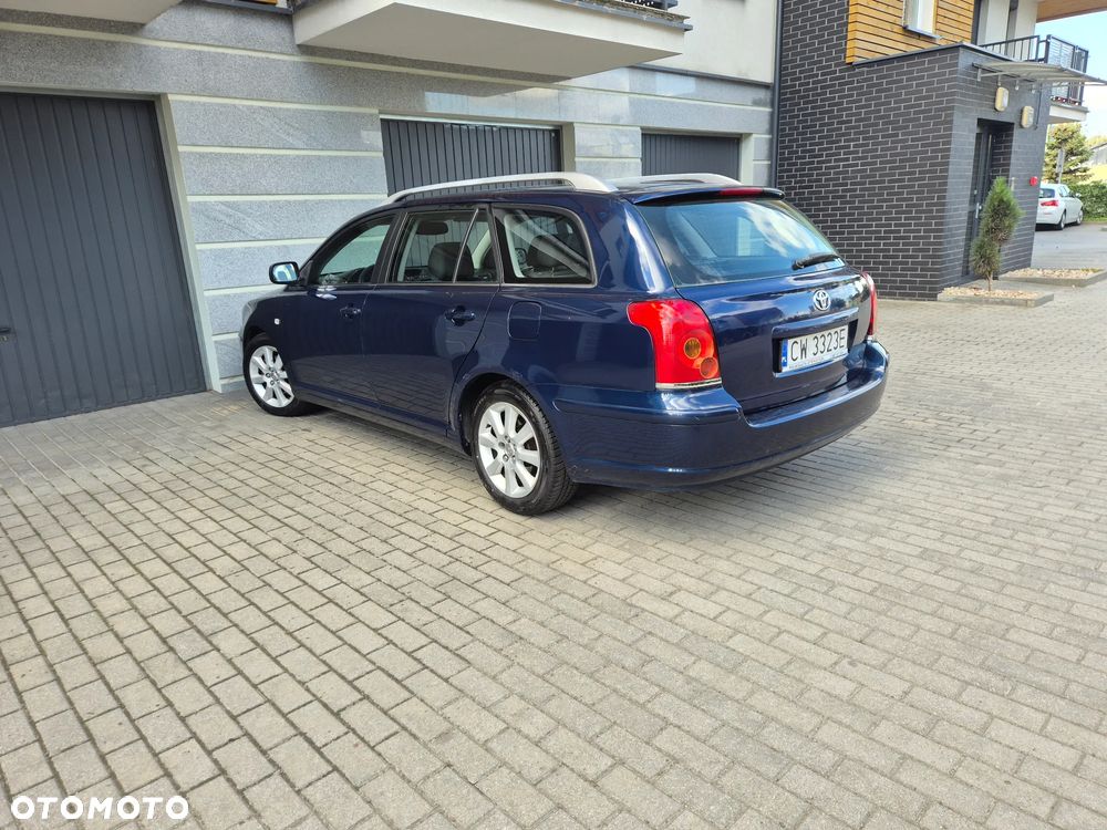 Toyota Avensis 1.8 VVT-i Luna - 4