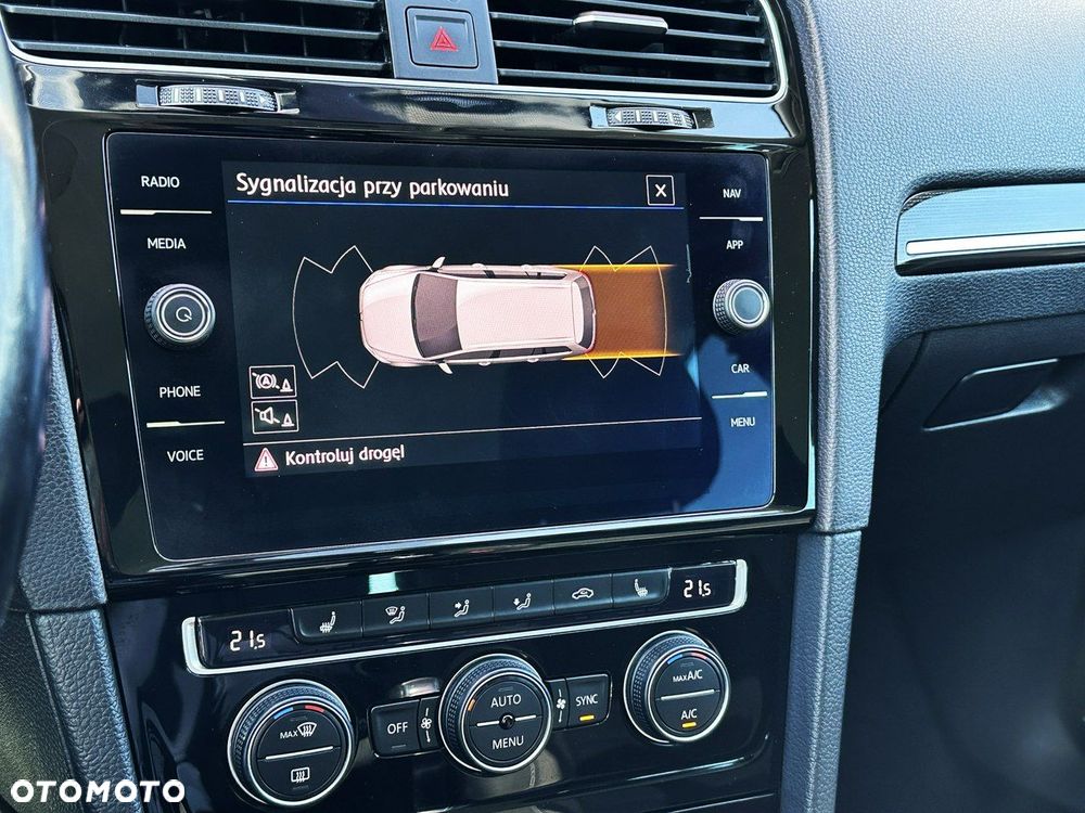 Volkswagen Golf Variant 1.5 eTSI EVO R-Line DSG - 25