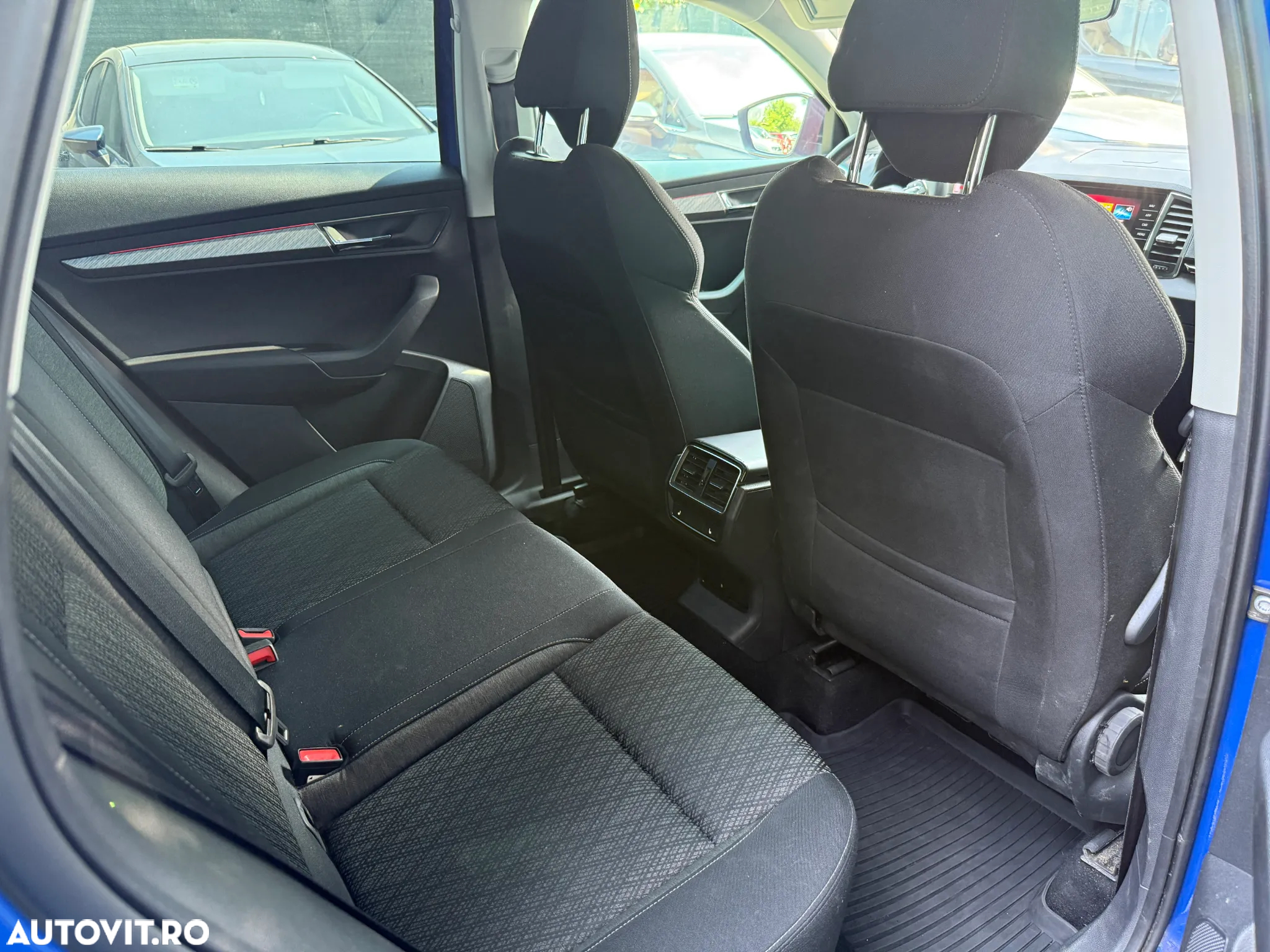Skoda Karoq 2.0 TDI DSG Ambition - 10