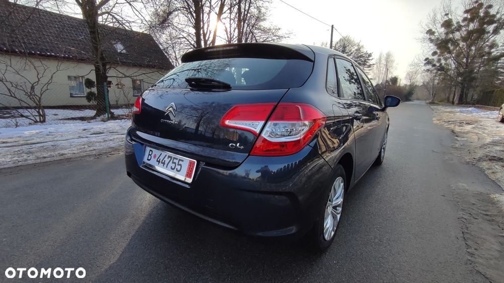 Citroën C4 HDi 90 Attraction - 25