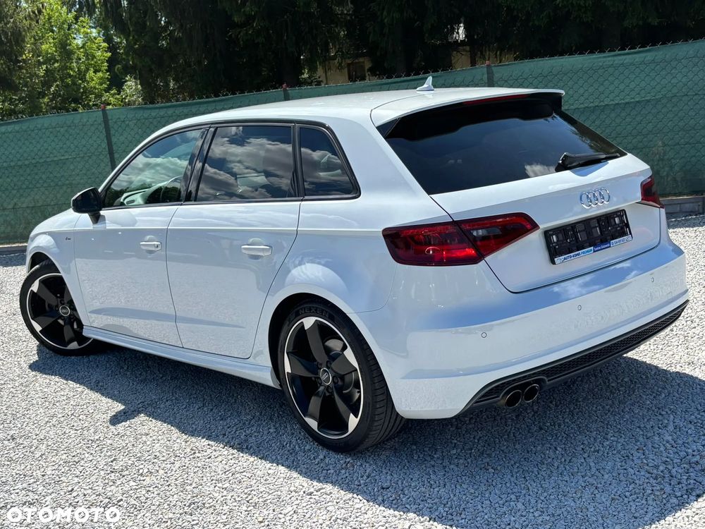 Audi A3 Sportback 1.4 TFSI S tronic S line Sportpaket - 13