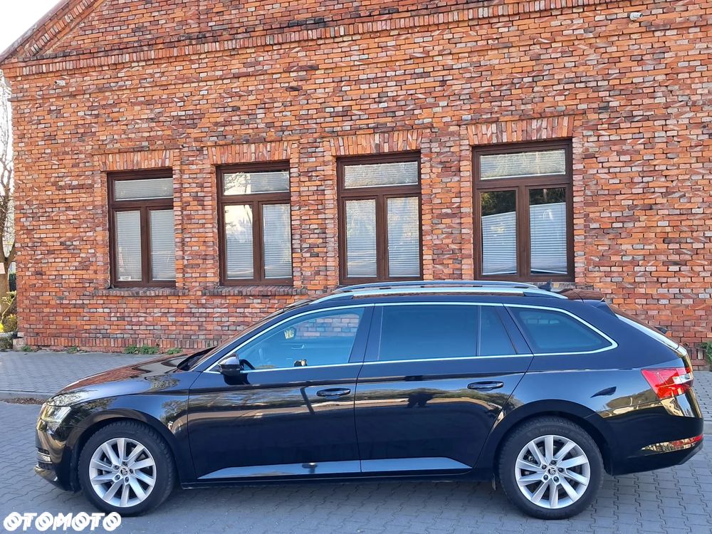 Skoda Superb 2.0 TDI DSG Ambition - 5