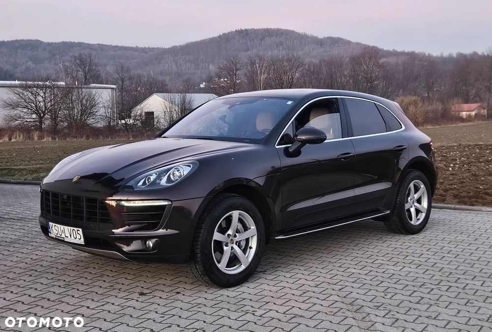 Porsche Macan - 1