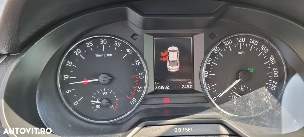 Skoda Octavia 2.0 TDI DSG 4X4 RS - 12