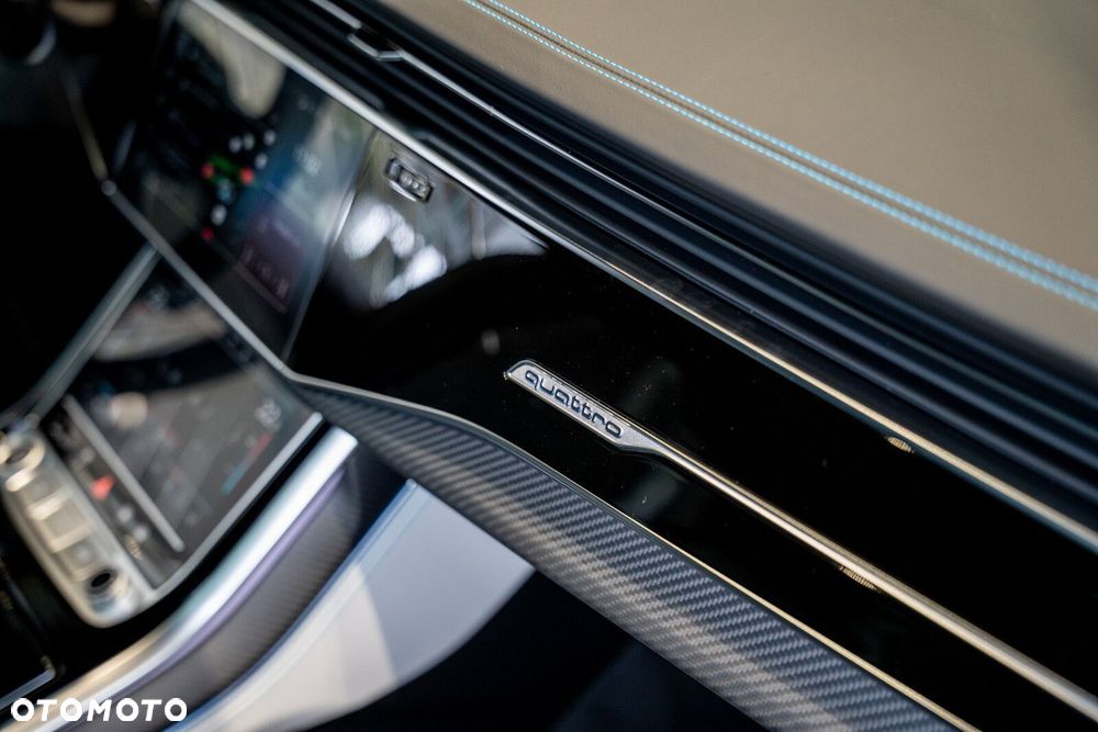 Audi Q8 - 22